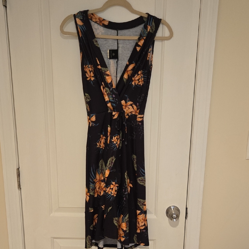 Tropical Floral V-Neck Midi Dress - Black and Orange